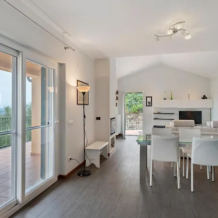 Villa Capo Berta View *