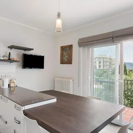 Villa Capo Berta View *